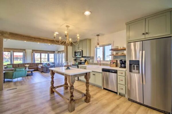 HQ Kitchen 2